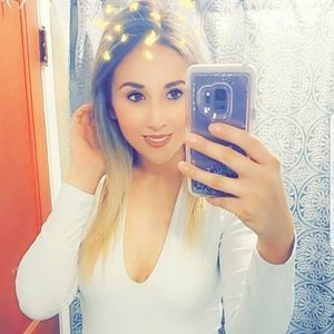 Meet your Posher, Karina